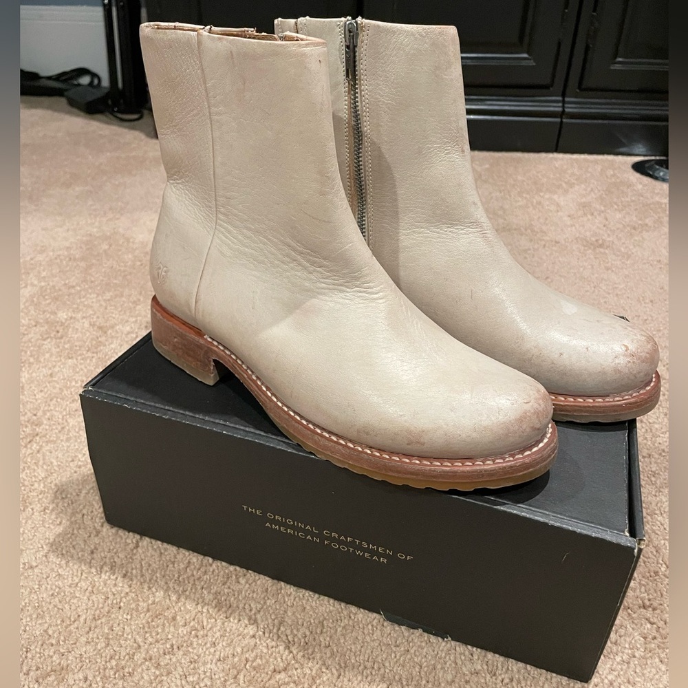 Frye Leather Ankle Boots Bone Off White • Size 8.5 Narrow Fit • Side Zip